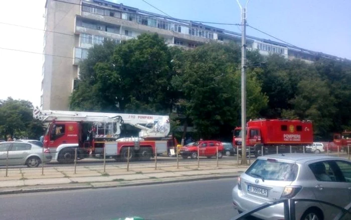 
    Două femei din București ameință că se sinucid Foto Dorina Tudorii/Adevărul  