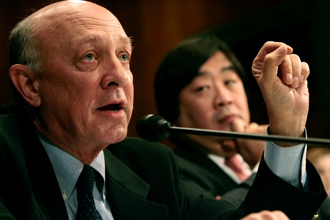Fostul director CIA James Woolsey este vicepreşedintele diviziei pentru securitate strategică globală la Booz Allen Hamilton FOTO Chip Somodevilla/Getty Images