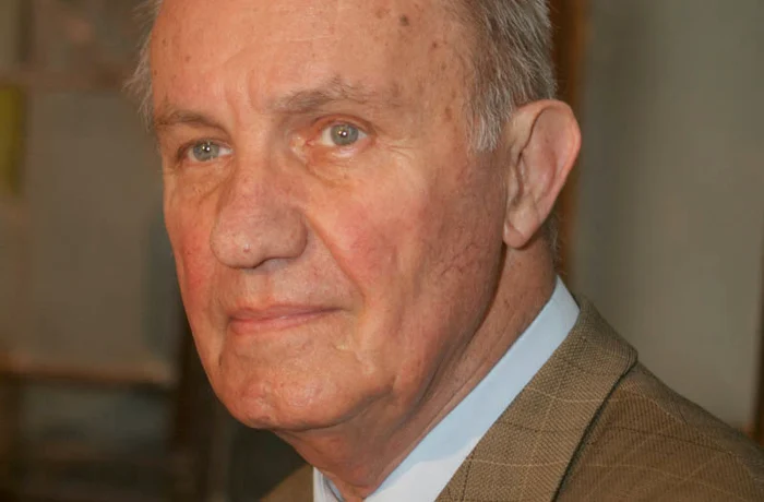 Dinu C. Giurescu este cel mai în vârstă pacient din România operat pe cord deschis