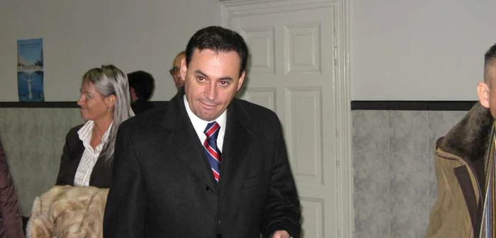 Primarul, Gheorghe Falcă 