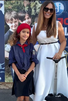 Petra, fiica lui Mădălin Ionescu și a Cristinei Șișcanu, în prima zi de școală FOTO: Instagram