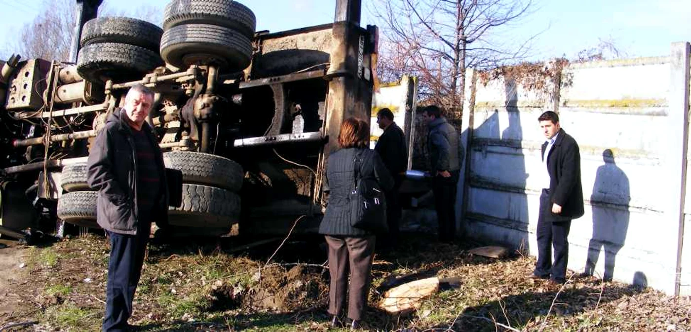 Unul dintre administratori a fost amendat pentru că nu a anunţat un accident de muncă FOTO Arhivă