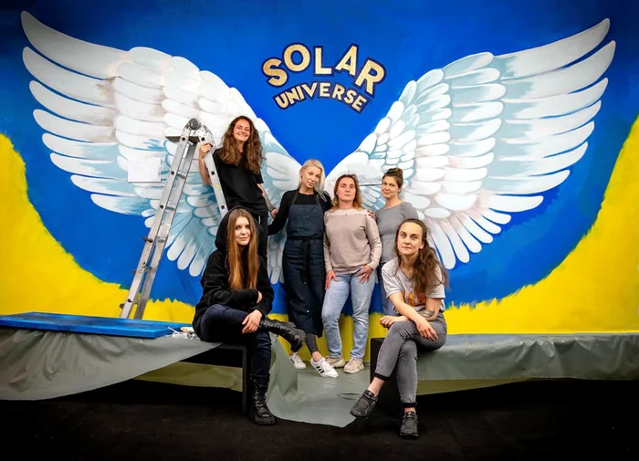 O parte dintre voluntarii Solar universe FOTO: Solar Universe