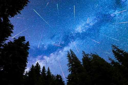 Spectacolul Lyridelor va putea fi observat cu ochiul liberfoto: Getty Images