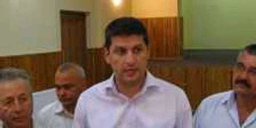 Primarul Gabriel Boriga promite că va renaşte şi viaţa culturală în Sârbi