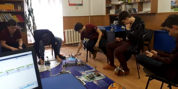 roboti lego iasi