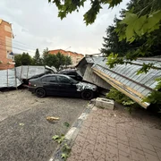 acoperisuri cazute, orasul bals, judetul olt, 27 iunie 2025   foto FB info trafic slatina (4) jpg