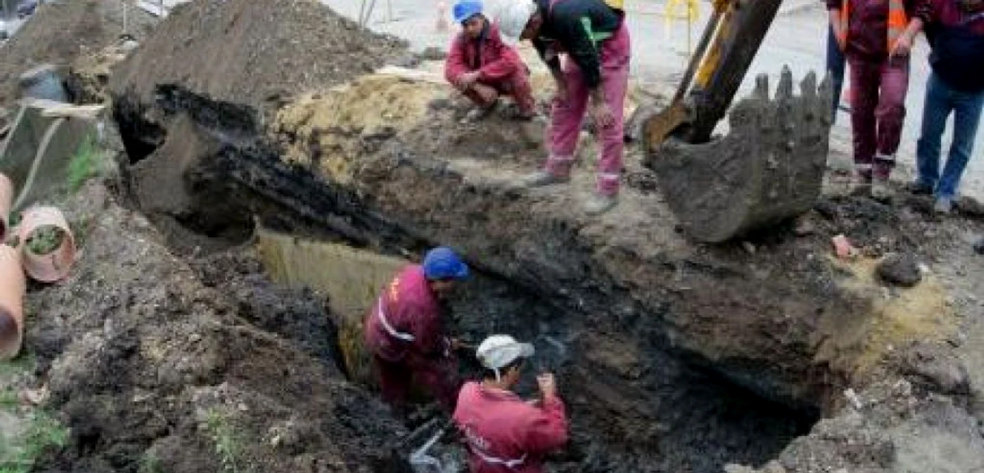 Se finanţează reţele de apă, de canalizare şi staţii de epurare