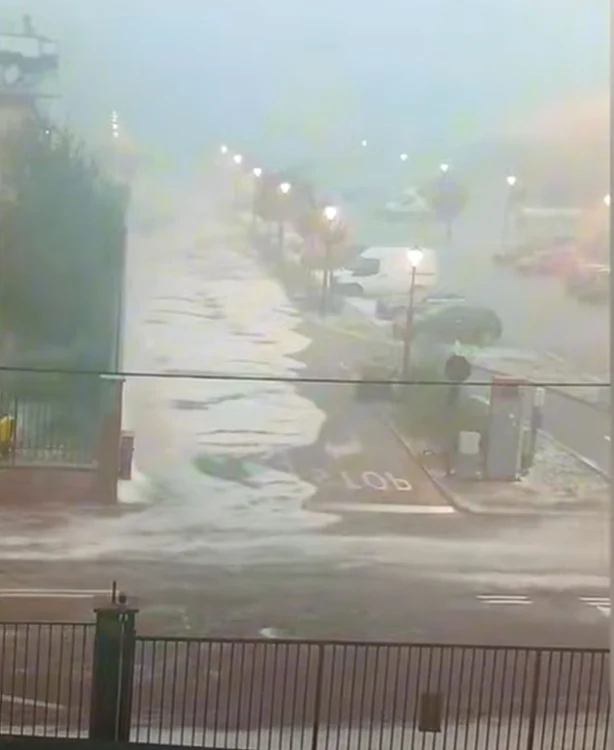 Italia, lovită de fenomene meteo extreme / foto: captura Youtube