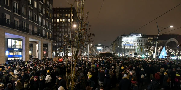 Protest la Budapesta fata de legea prin care Viktor Orban vrea control asupra teatrelor FOTO EPA-EFE
