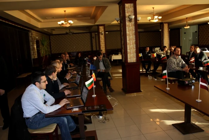 Seminarul a avut ca temă principală combaterea corupţiei