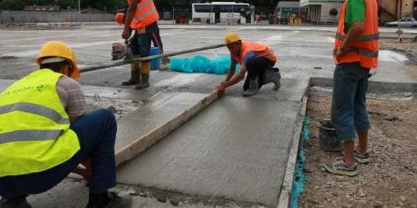 Statul, păgubit de o firmă de construcţii Foto: Arhivă Adevărul