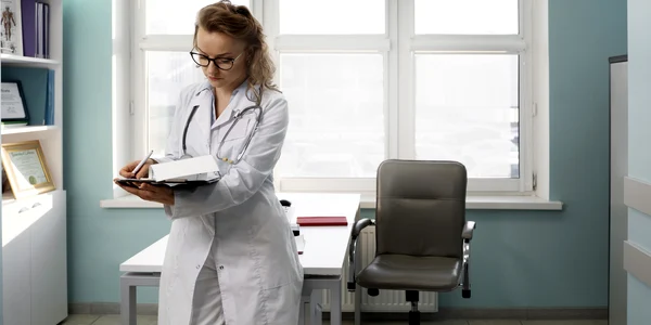 Medic foto Freepik com jpg
