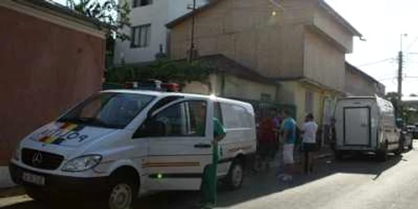 Cei doi hoţi urmăriţi la nivel naţional au fost prinşi aseară de poliţiştii brăileni