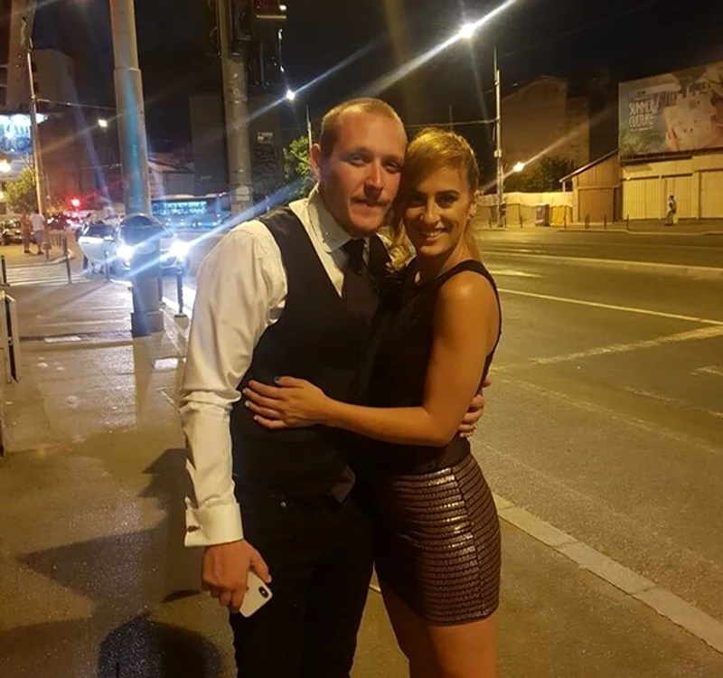 What's Up și noua iubită, Alice Badea s-au tatuat la fel, la scurt timp de la începutul relației