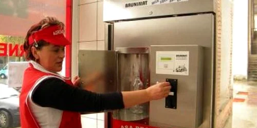 Bistriţa : Laptele se vinde pe fise, la dozator