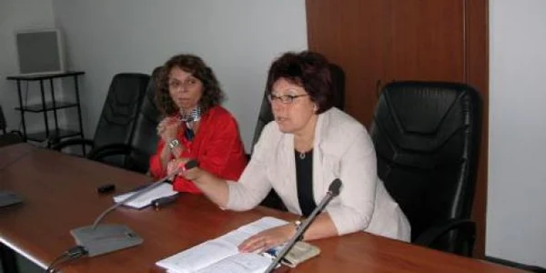 Reprezentanţii Primăriei spun că ajutoarele se dau o singură dată