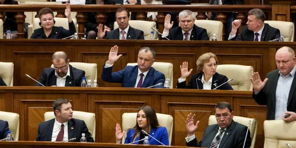 parlament moldova socialisti