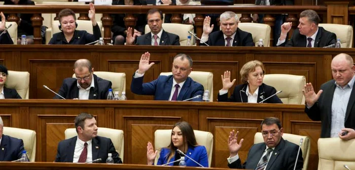 Fracţiunea socialiştilor din Parlamentul de la Chişinău FOTO Alexandru Tarlev