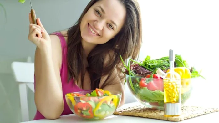 
    Dietă uşoară de primăvară. Slăbeşti 8 kg într-o singură lună!  