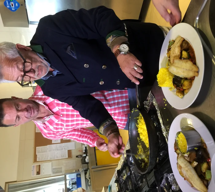 Ovidiu Lipan Ţăndărică a gătit azi împreună cu Gabriel Toncean, preşedintele Federaţiei de Culturism