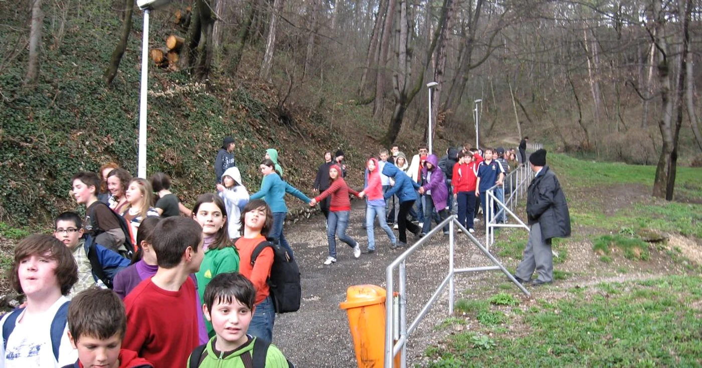  Elevii au scăpat de şcoală timp de o oră. Foto: Teodora Nicolae