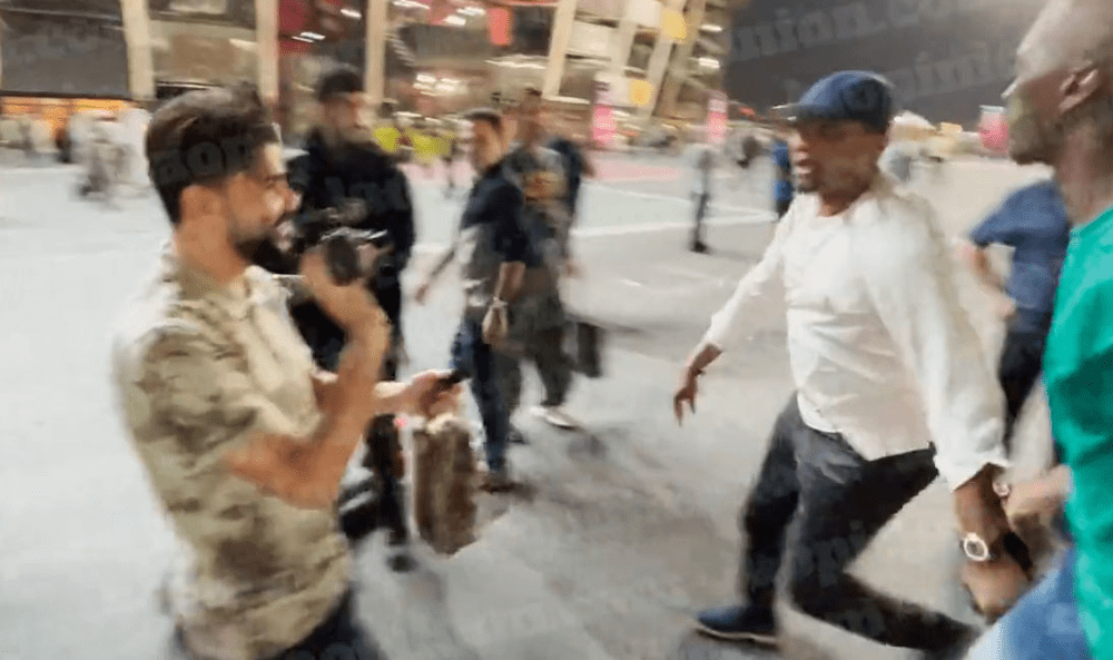 Incident brutal la CM 2022. Samuel Eto'o, acuzat că a lovit un bărbat cu piciorul în figură VIDEO