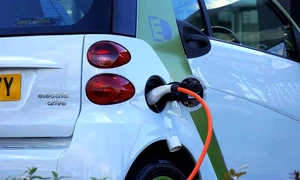 masina electrica la incarcat jpeg
