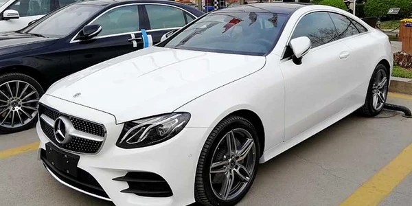 mercedes e class foto commons.wikimedia.com
