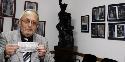 Coordonatorul de programe de la Casa Municipală de Cultură, Ucu Bodiceanu, aduce în atenţia clujenilor istoria leului.