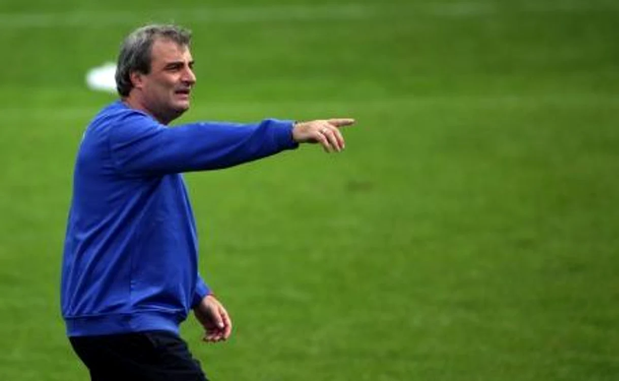 
    Mihai Stoichiţă  