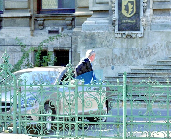 
    Fiţe de fost ministru  