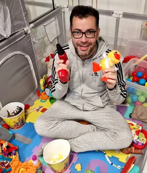 "Cred că e o experiență prin care ar trebui să trecem fiecare dintre noi", spune omul de radio