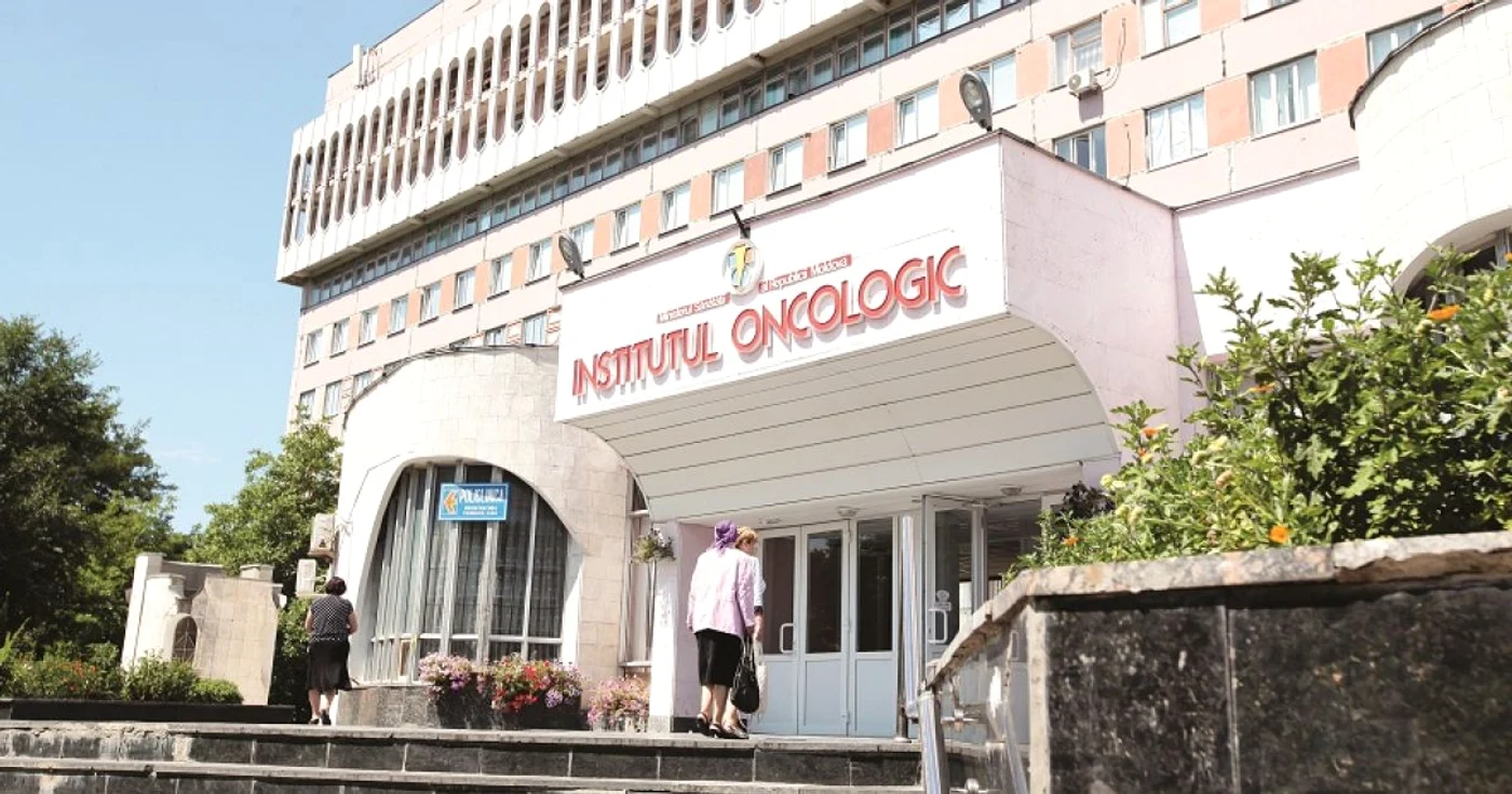 Pacienţii Institutului Oncologic nu vor putea beneficia prea curând de serviciile unei secţii de radiologie modernizate Foto: Dumitru Goncear