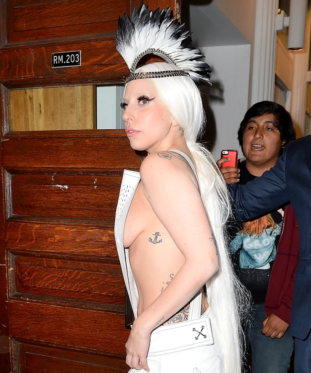 
    Lady Gaga (foto: Splashnews)  
