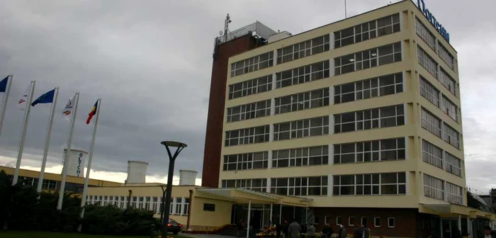 Protestele spontane de astăzi de la Oltchim au apărut pe fondul nemultumirilor salariale 