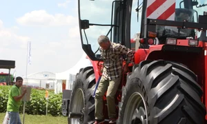 tractor jpeg