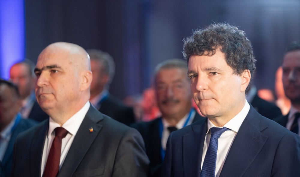 Avertismentul Financial Times: România riscă un nou colaps prin măsurile de austeritate. Fondurile europene, în pericol