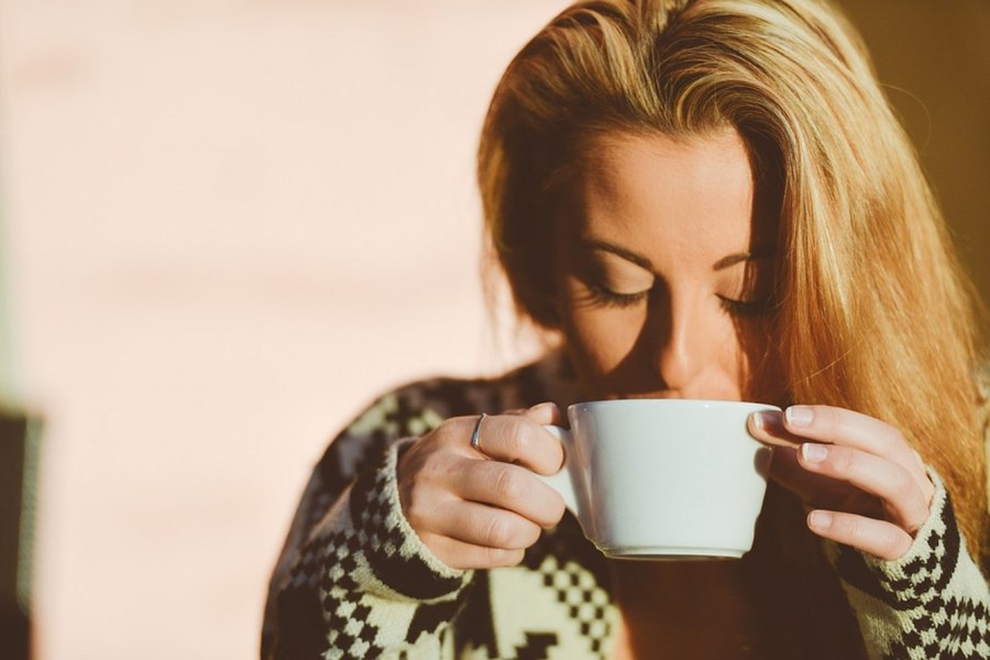 Băutura nr. 1 recomandată de dieteticieni care vă ajută să daţi jos din grăsimea viscerală