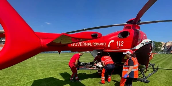 Interventie elicopter SMURD om  muscat de urs Facebook Inspectoratul General al Aviaţiei  jpg