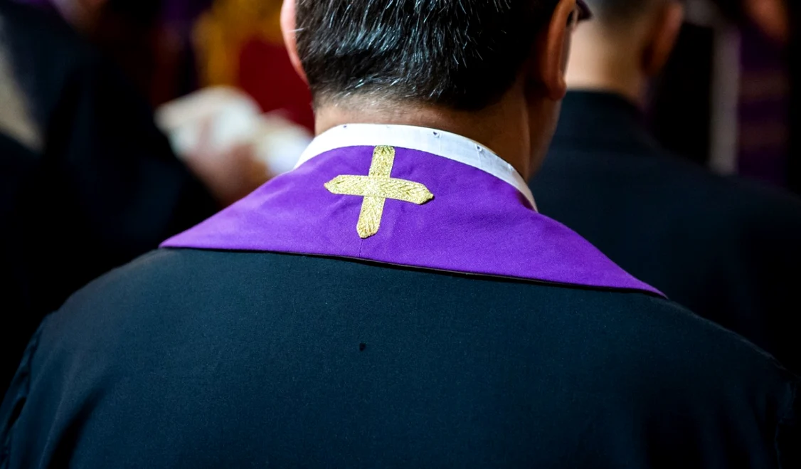 Jean-Pierre Ricard a mărturisit că a abuzat o fată de 14 ani. FOTO Shutterstock