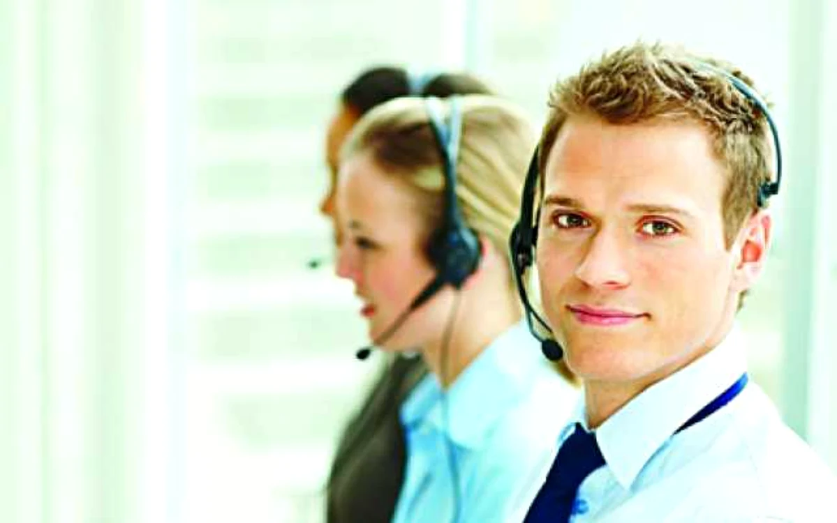 Majoritatea angajaţilor din call-center-uri trebuie să cunoască limba italiană