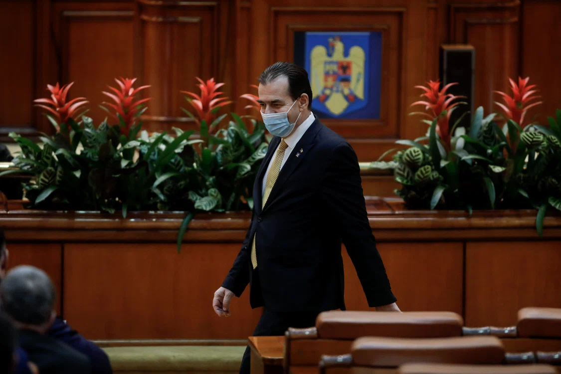 
    Ludovic Orban, ales în funcţia de preşedinte al Camerei DeputaţilorInquam Photos / Octav Ganea  