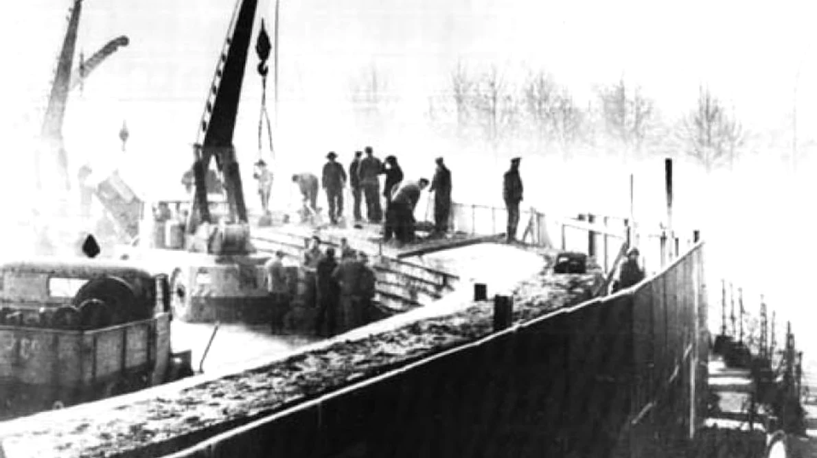 13 august 1961: începe construirea Zidului Berlinului jpeg