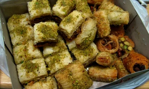 Baclavaua a declanşat un «război» între Grecia şi Turcia jpeg