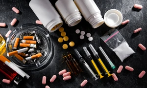 droguri cocaina heroina injectii pastile shutterstock 2107289702 jpg
