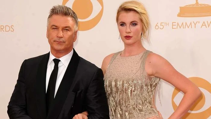 Soţia lui Alec Baldwin este antrenoare de yoga şi are un trup de invidiat Foto:Arhivă personală
