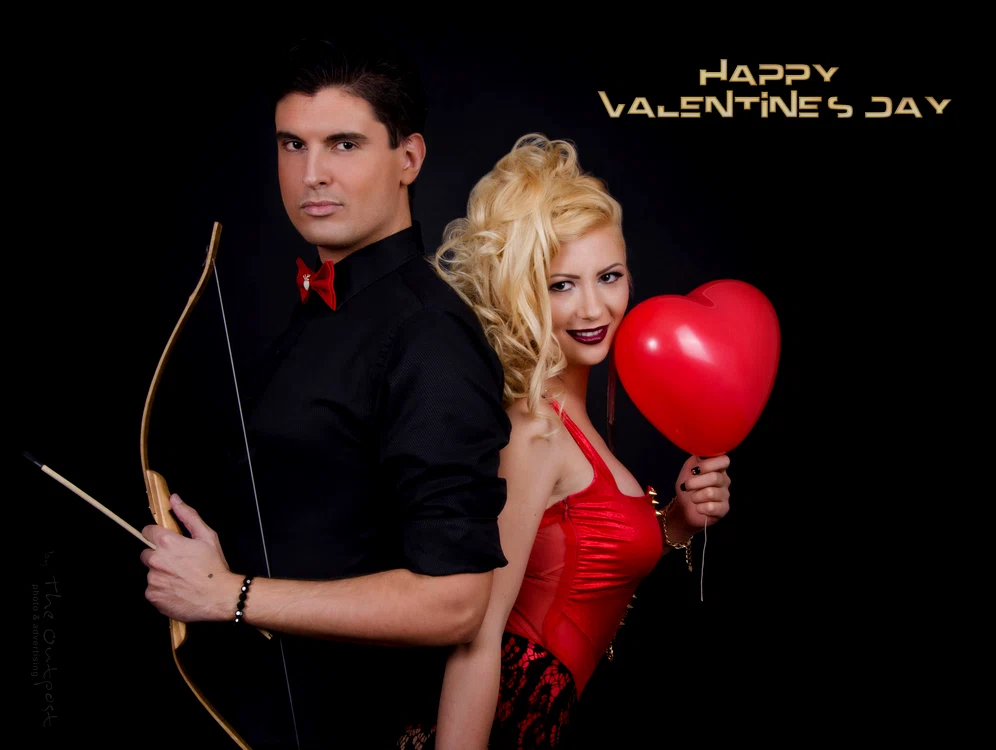 
    Adora si Cupidonul Oliver Popa  