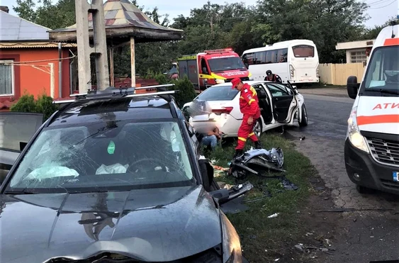 Accident cu un mort și șase rămiți în Ialomița FOTO ISU Ialomița