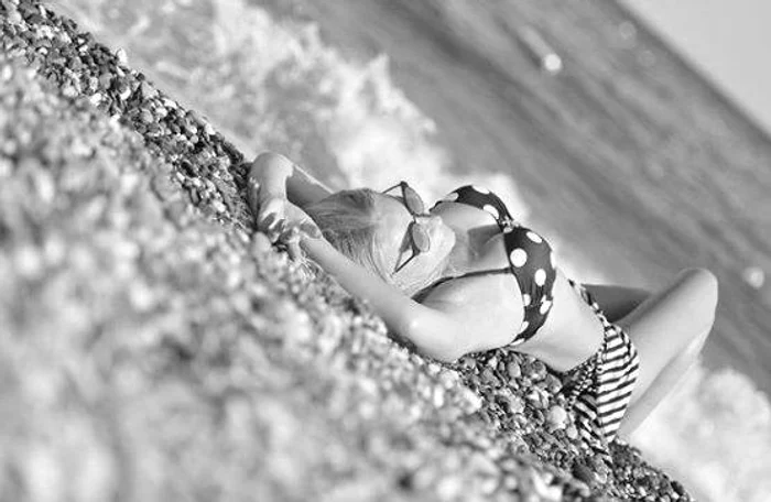 Ludmila a pozat sexy la malul mării